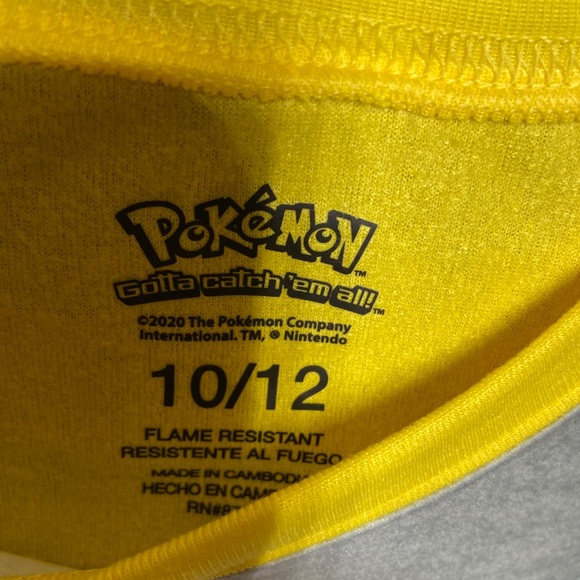 Pokémon Pikachu Pajama Set - Picture 4 of 7